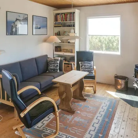 Three-bedroom Holiday In בית נופש *